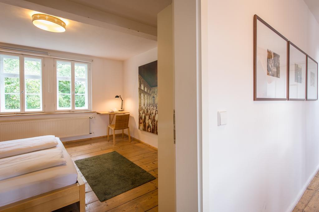 "Goethezimmer" Ferienwohnung Und Zimmer Am Burgplatz Weimar  Esterno foto