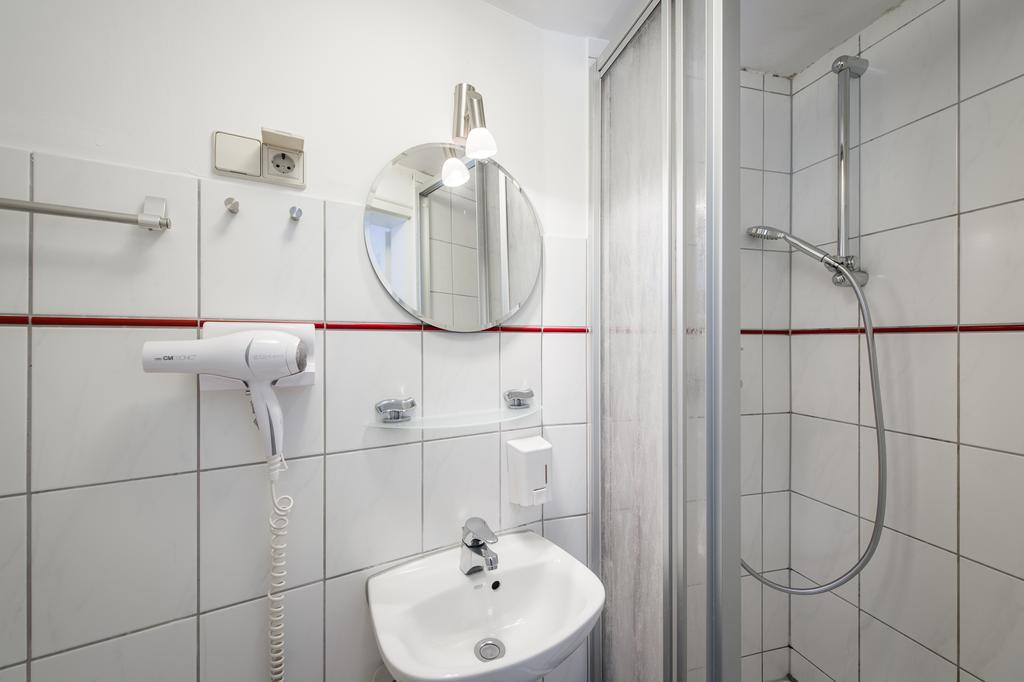 "Goethezimmer" Ferienwohnung Und Zimmer Am Burgplatz Weimar  Esterno foto